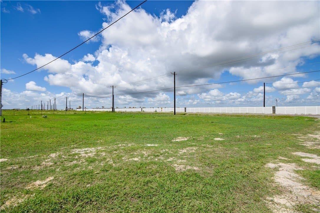 1.95 acres in Aransas County - photo 15