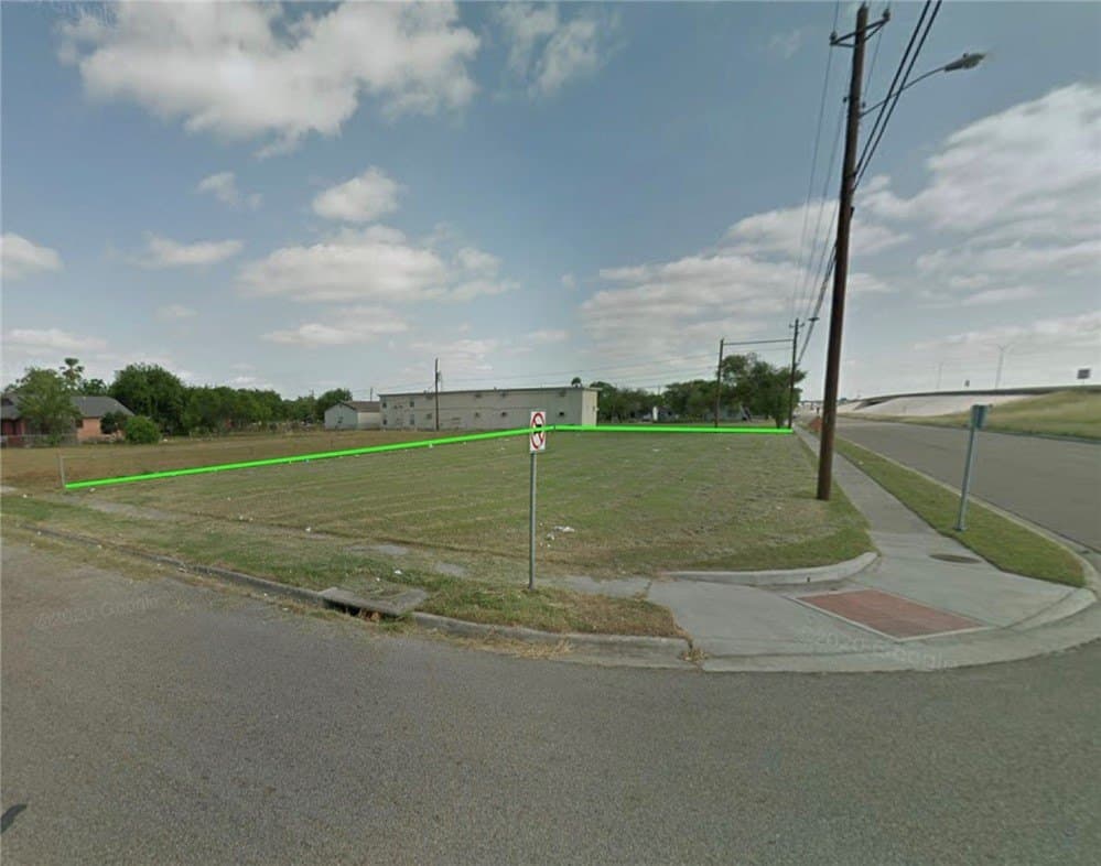 0.33 acres in Nueces County - photo 2