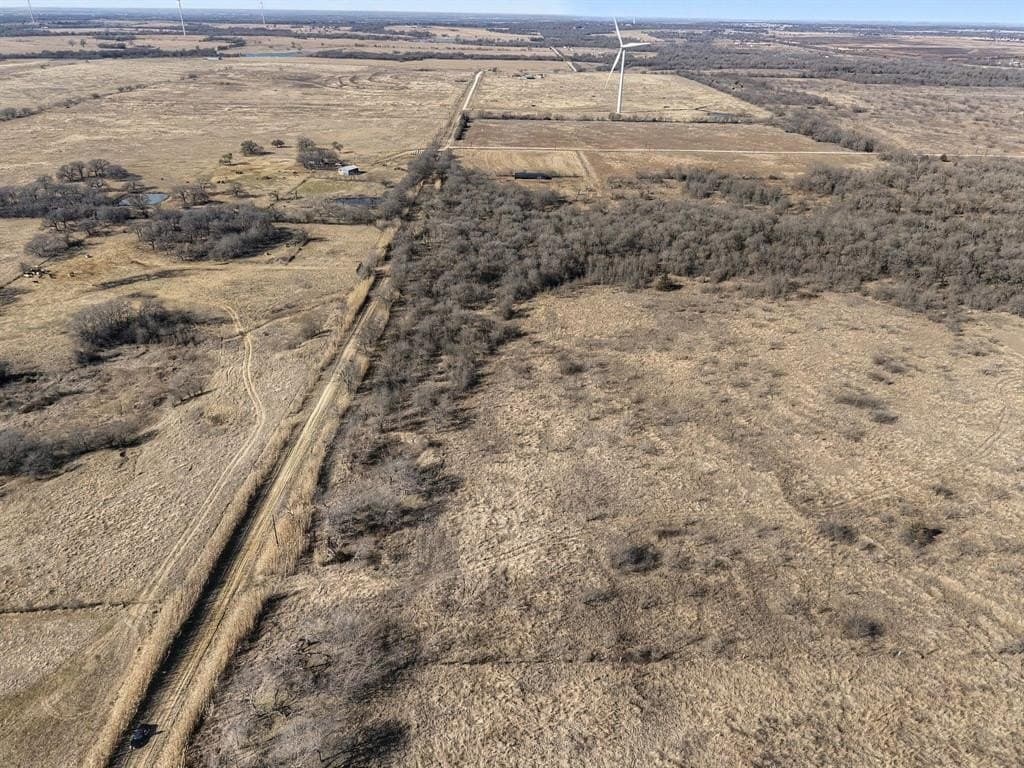 10.01 acres in Hill County gallery image 4