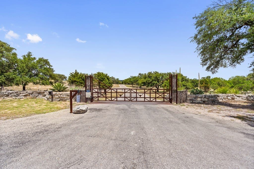 5 acres in Blanco County - photo 35