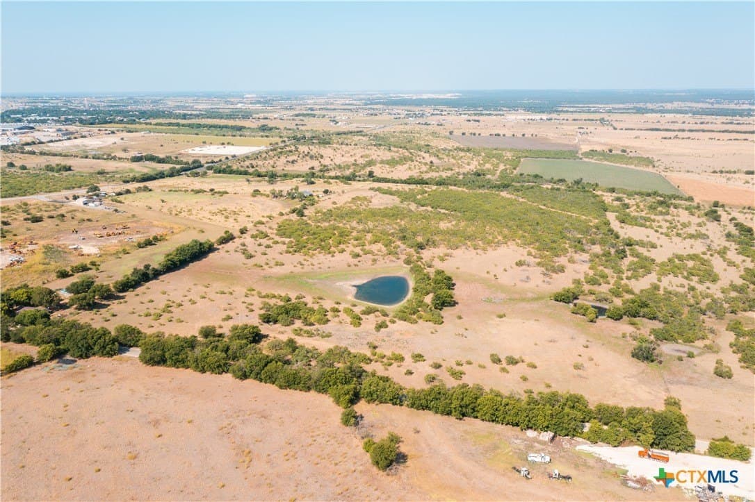 50 acres in Williamson County gallery image 3