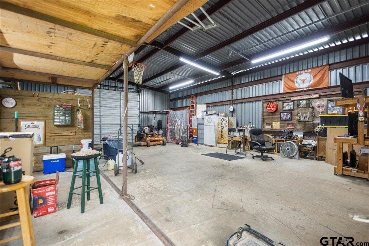 10.61 acres in Smith County - photo 36