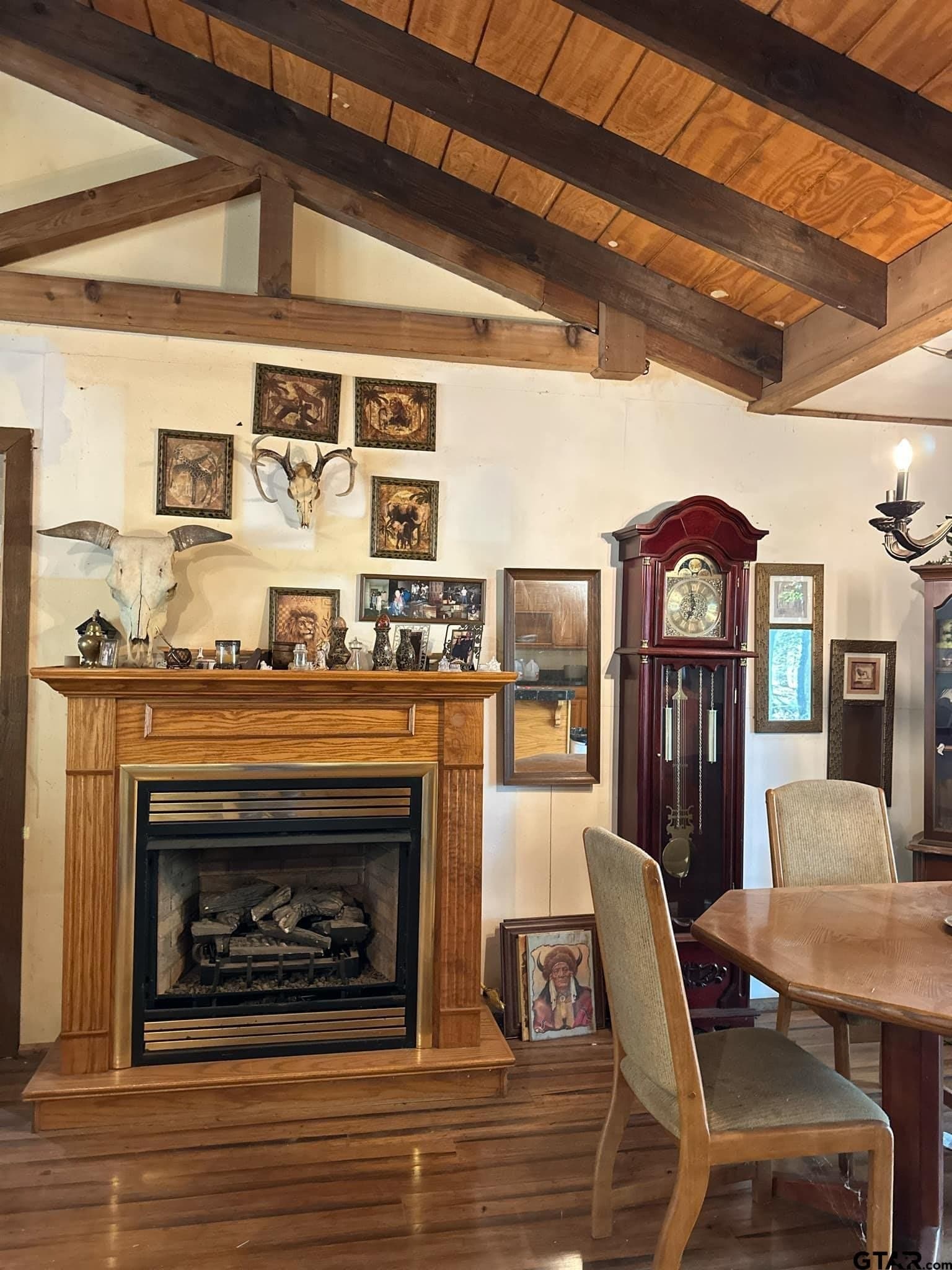 10.09 acres in Smith County - photo 8