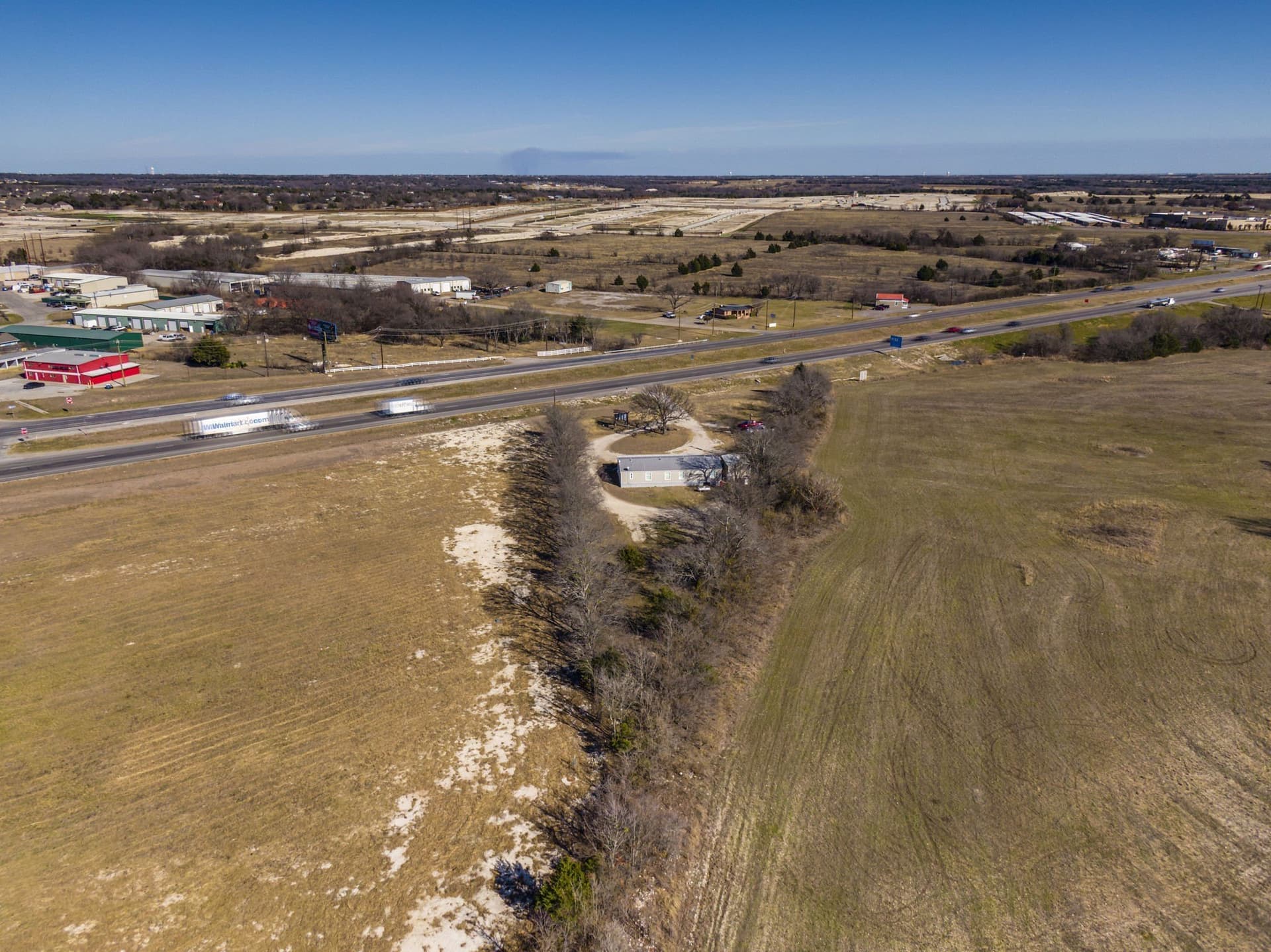 1.04 acres in Ellis County featured view