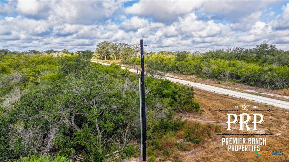 51.99 acres in Goliad County - photo 16
