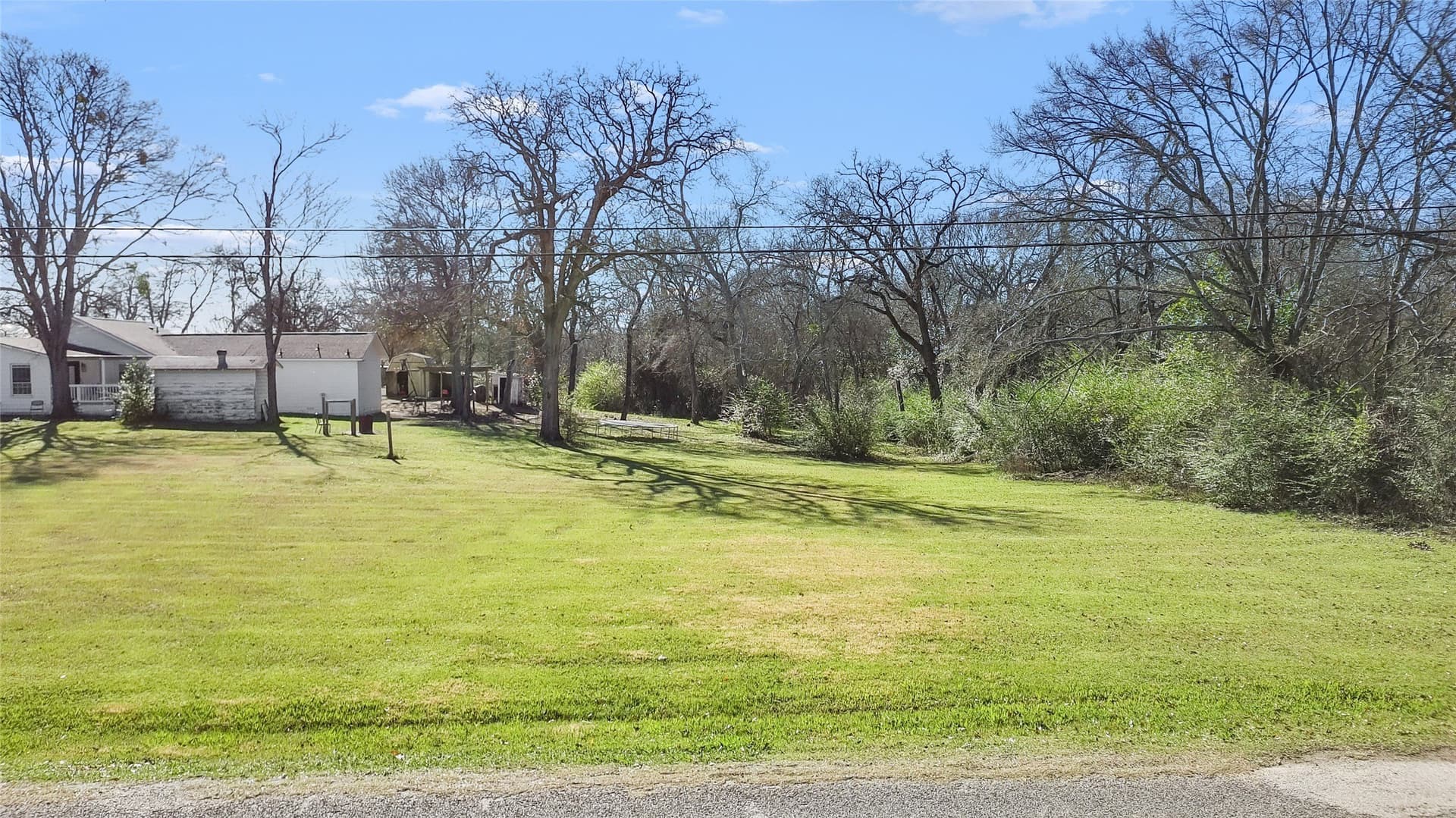 0.21 acres in Henderson County - photo 2