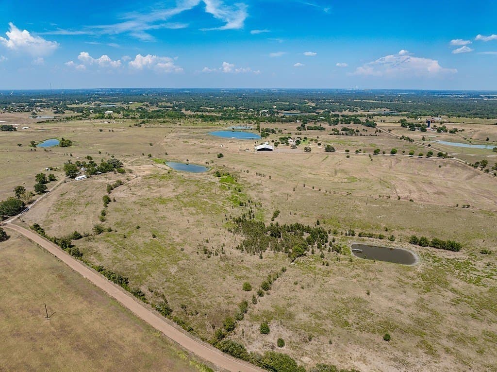 18.59 acres in Fayette County - photo 8