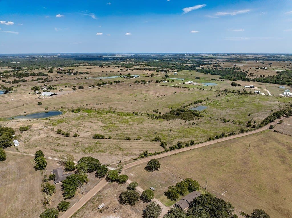 18.59 acres in Fayette County - photo 11