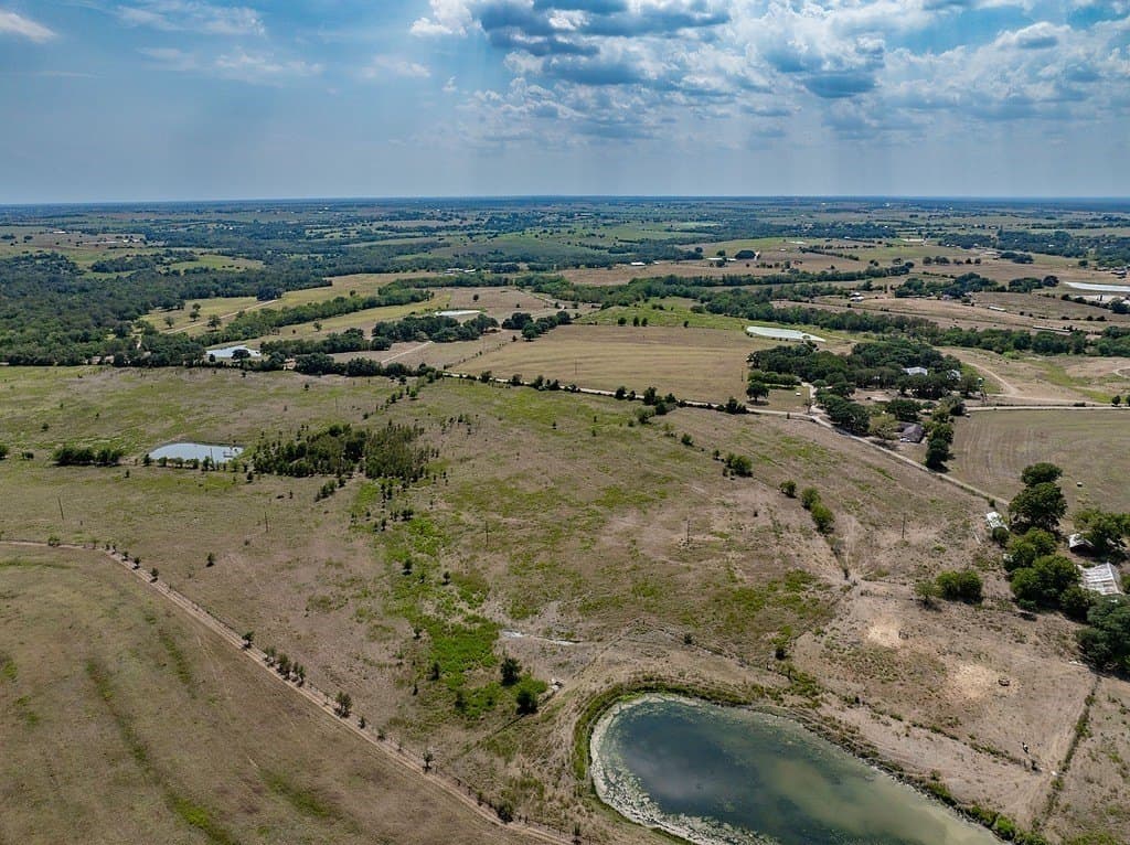 18.59 acres in Fayette County - photo 2