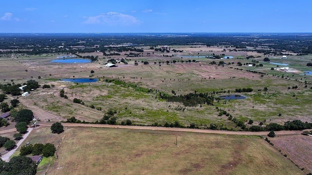 18.59 acres in Fayette County - photo 20