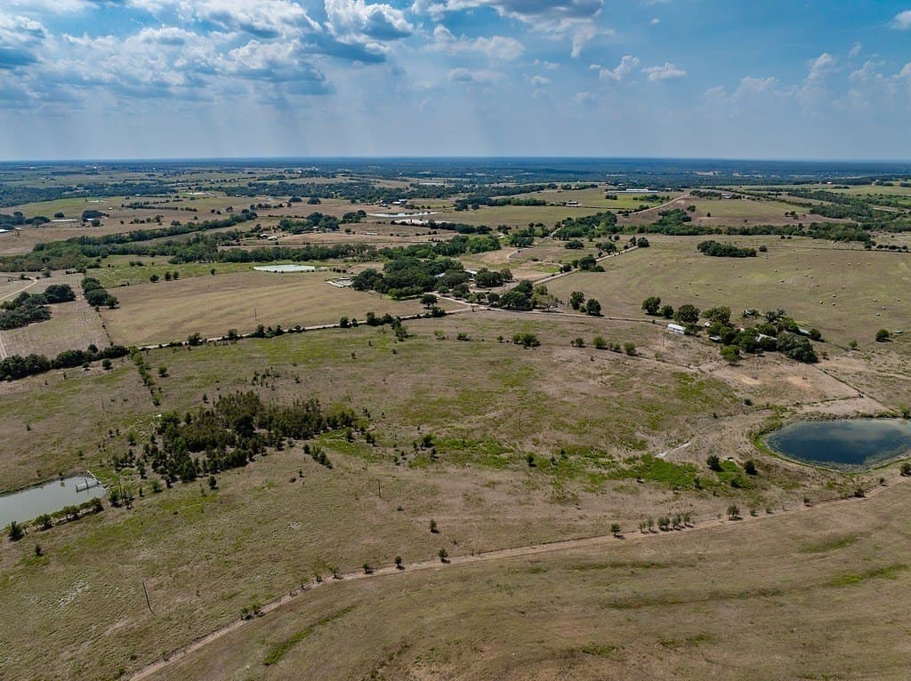 18.59 acres in Fayette County - photo 4