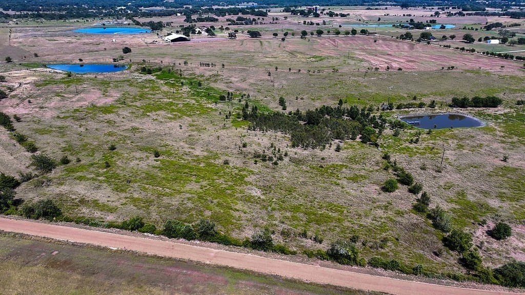 18.59 acres in Fayette County - photo 13
