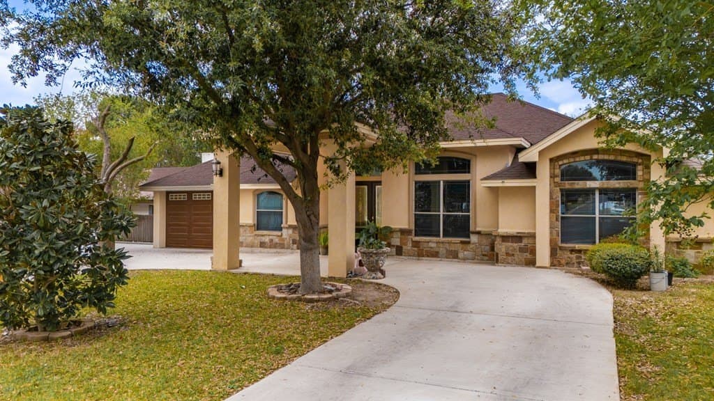 11,899 acres in Maverick County gallery image 2