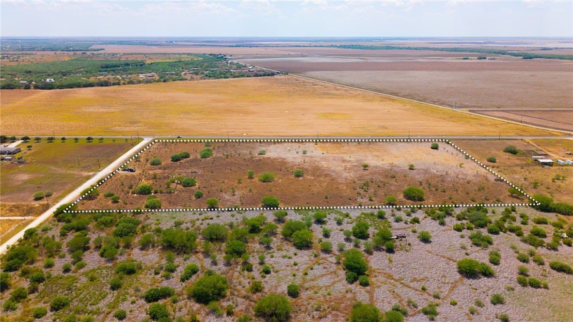 13.07 acres in Nueces County - photo 2