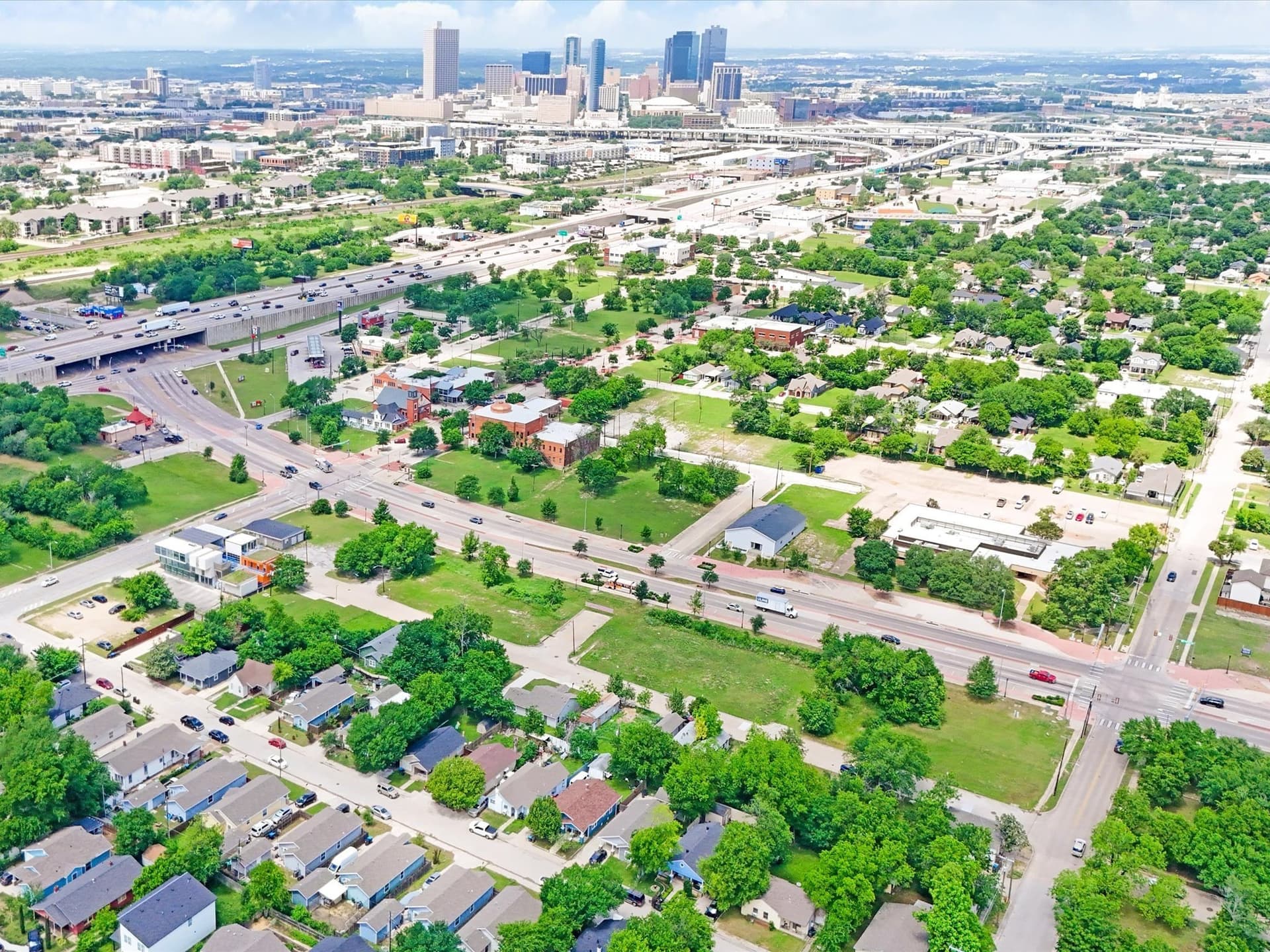0.32 acres in Tarrant County - photo 9