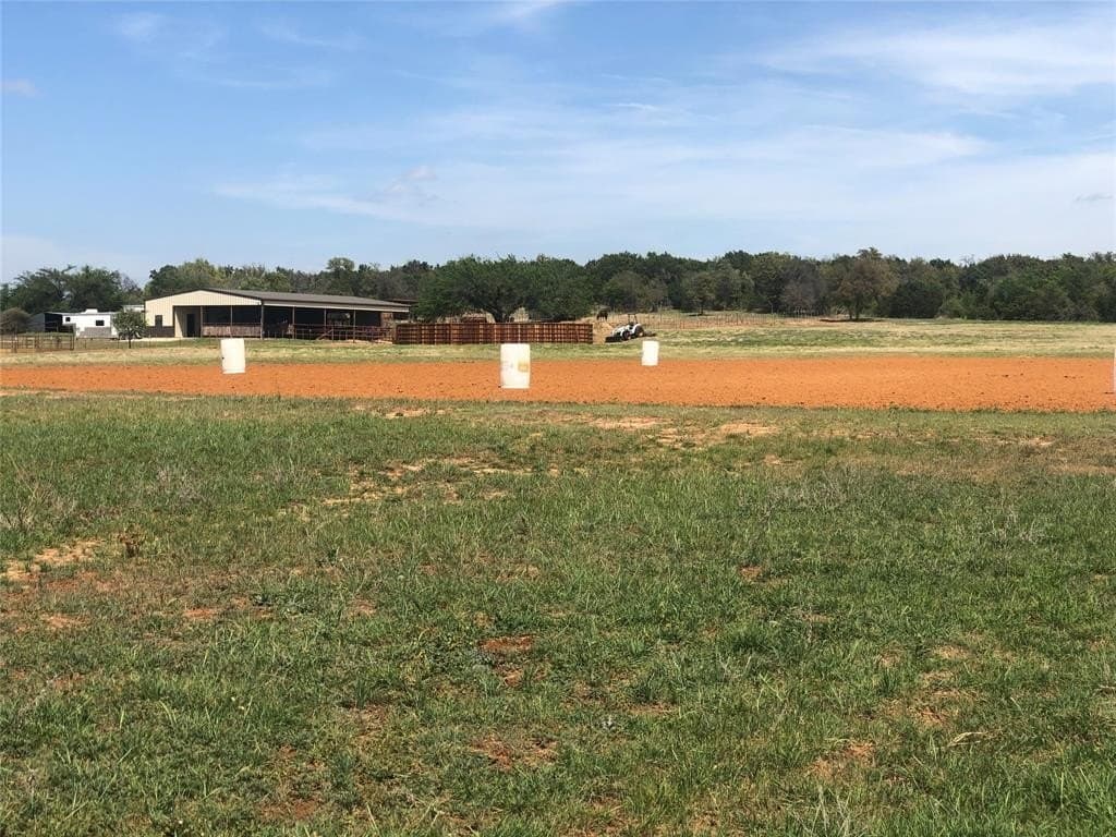 10.94 acres in Erath County gallery image 4