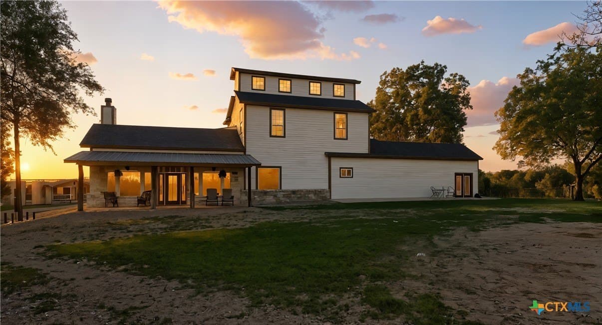 56.89 acres in Lavaca County