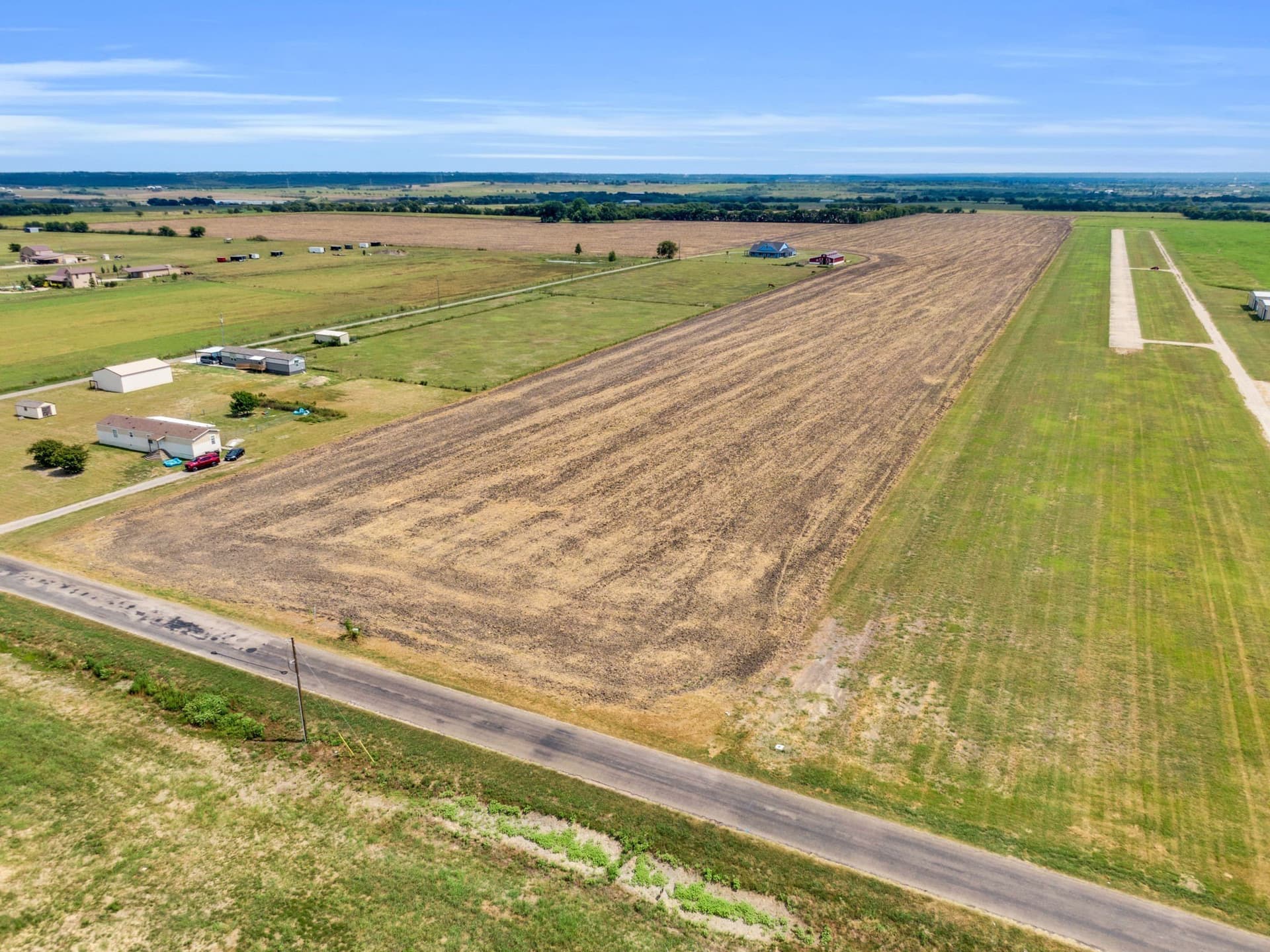 20.09 acres in Ellis County - photo 4