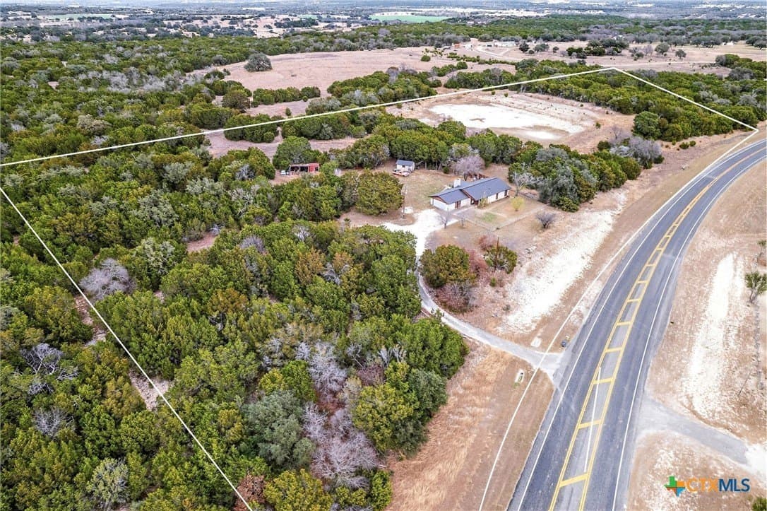 17.44 acres in Lampasas County