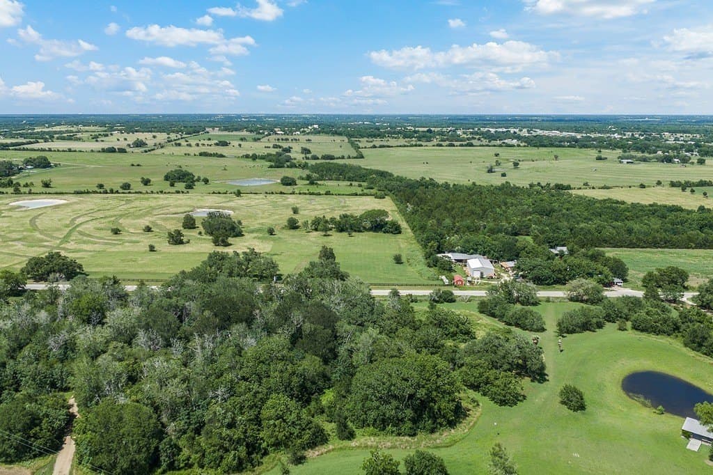 6.25 acres in Fayette County gallery image 3