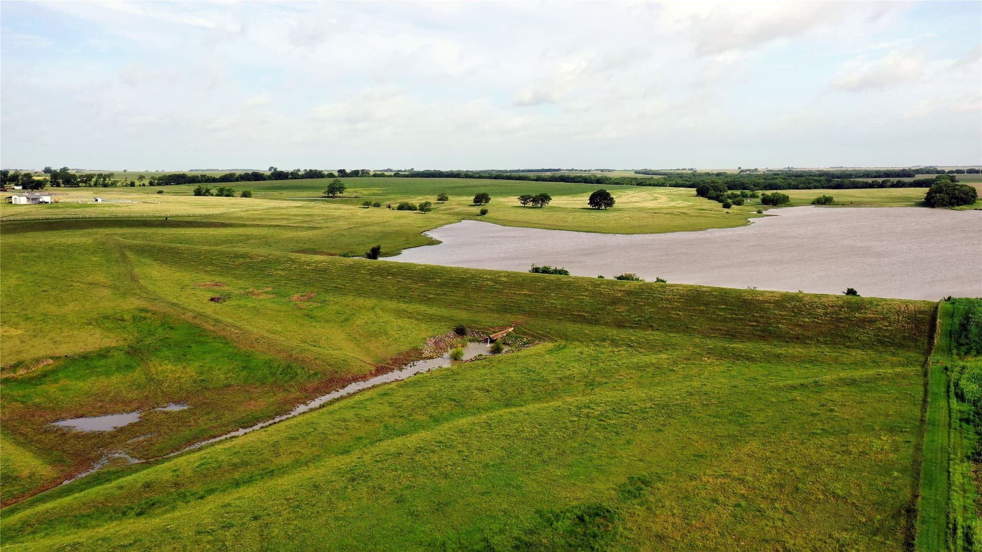 208.75 acres in Hill County - photo 18