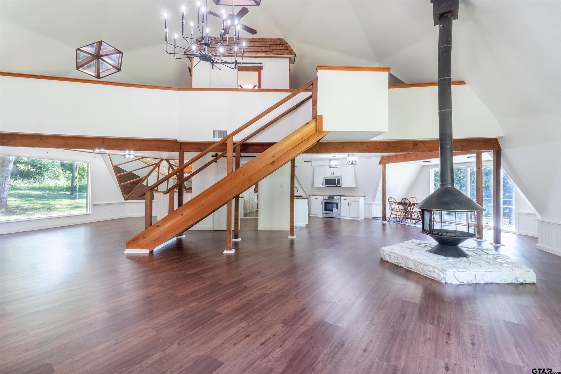 10 acres in Smith County gallery image 4