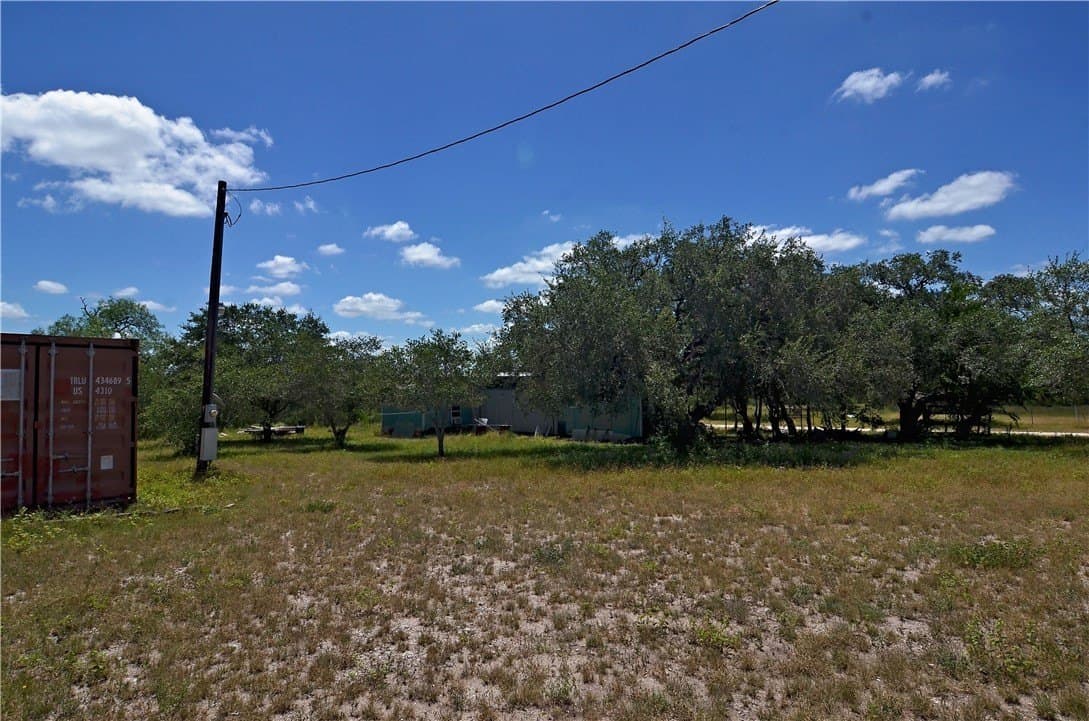 19.81 acres in Bee County - photo 11
