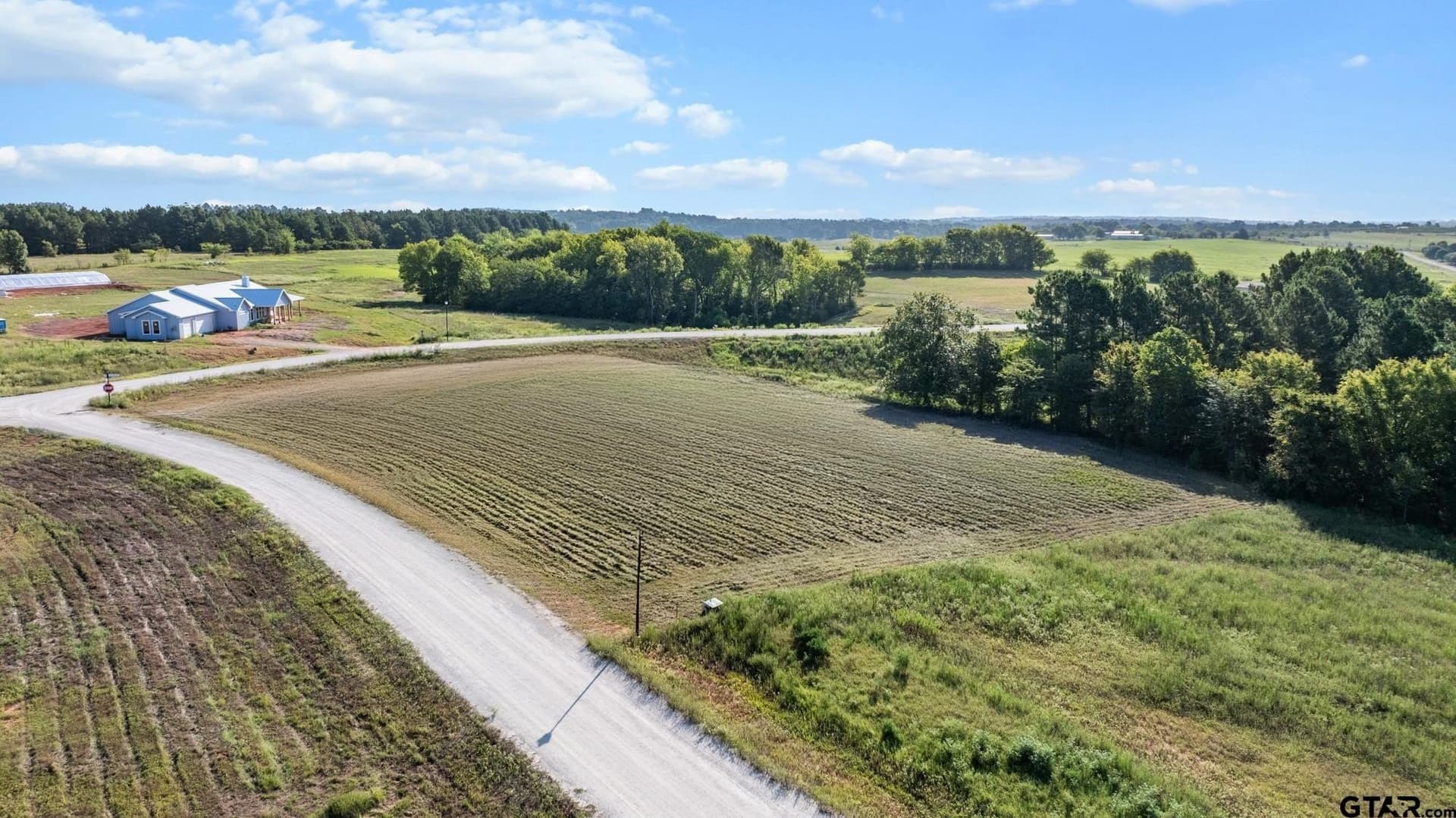 2.24 acres in Smith County gallery image 3