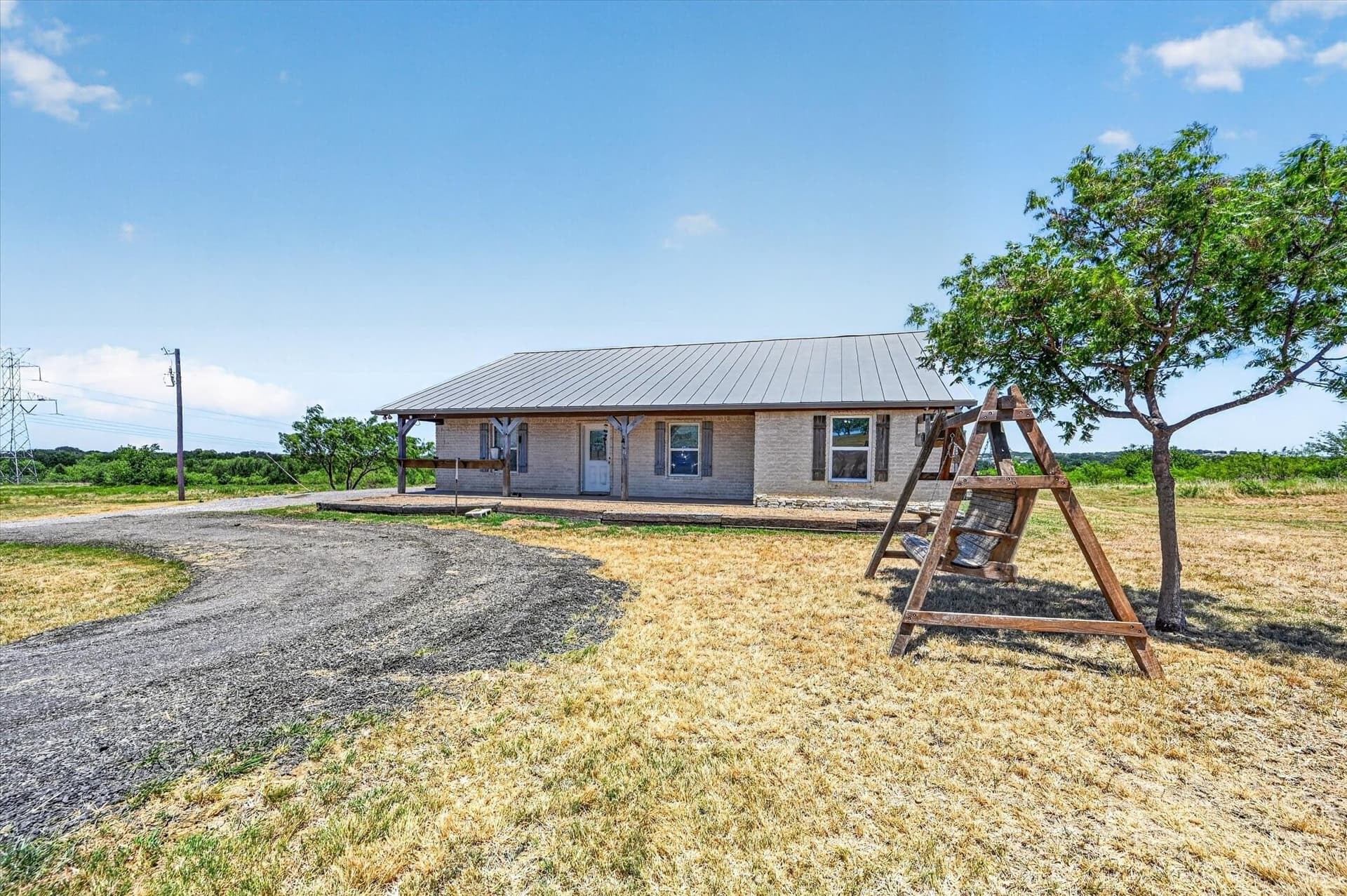 18.01 acres in Ellis County - photo 2