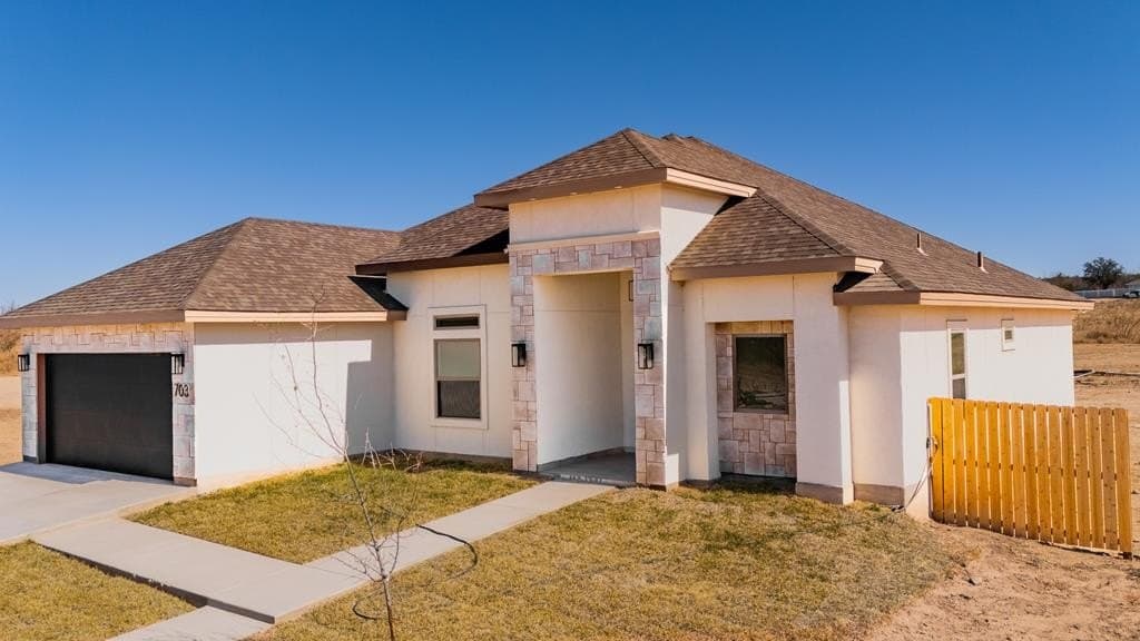 7,800 acres in Maverick County gallery image 4