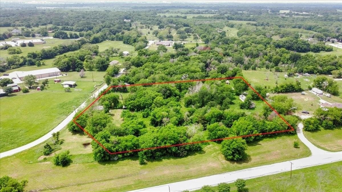 0.92 acres in Kaufman County - photo 2