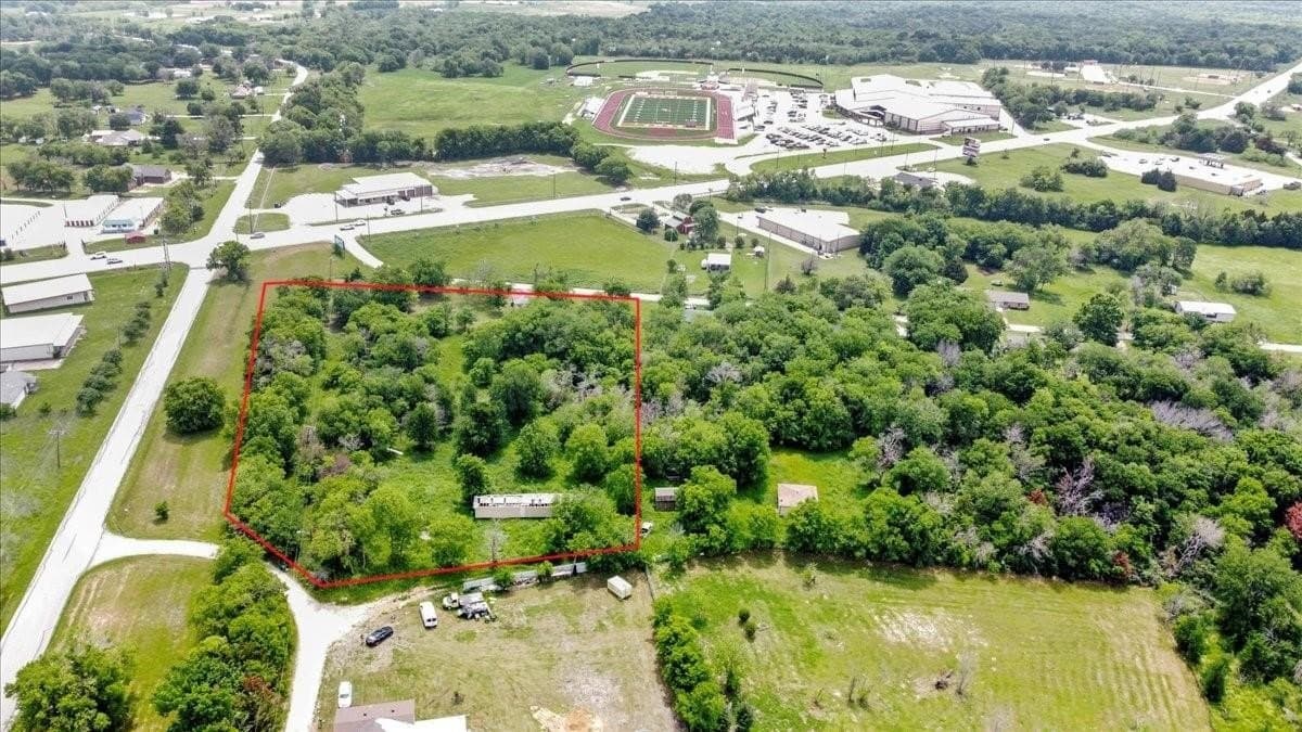 0.92 acres in Kaufman County - photo 3