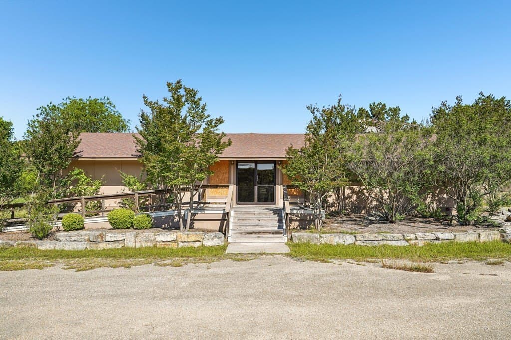 11.2 acres in Kerr County gallery image 3