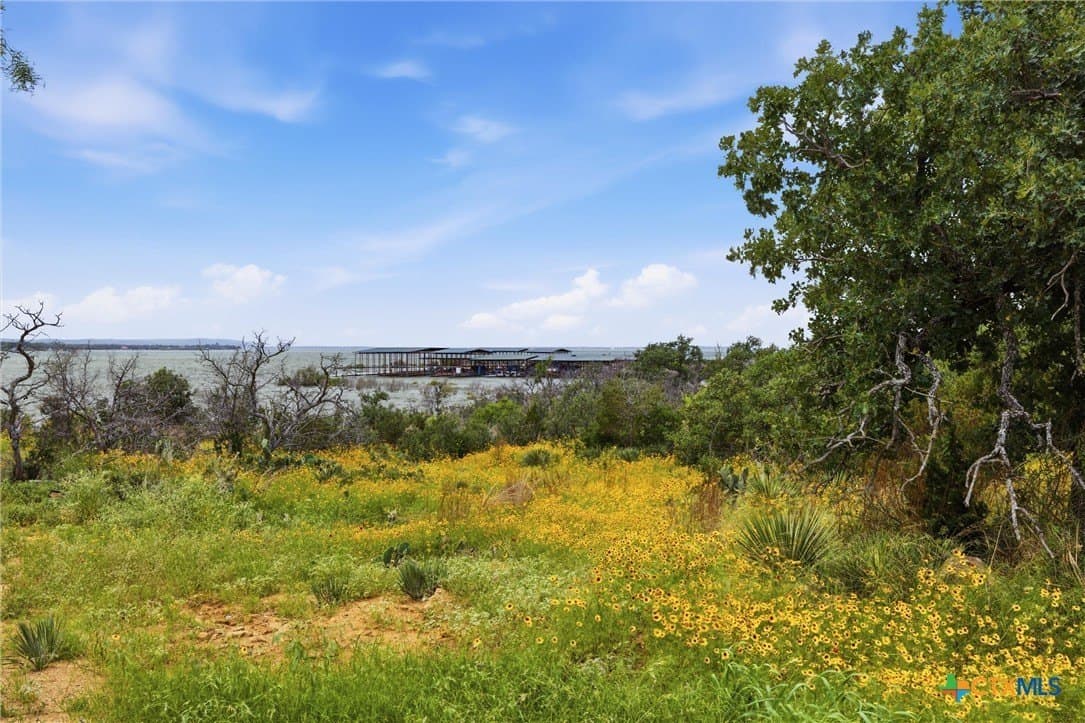 1.27 acres in Burnet County gallery image 2
