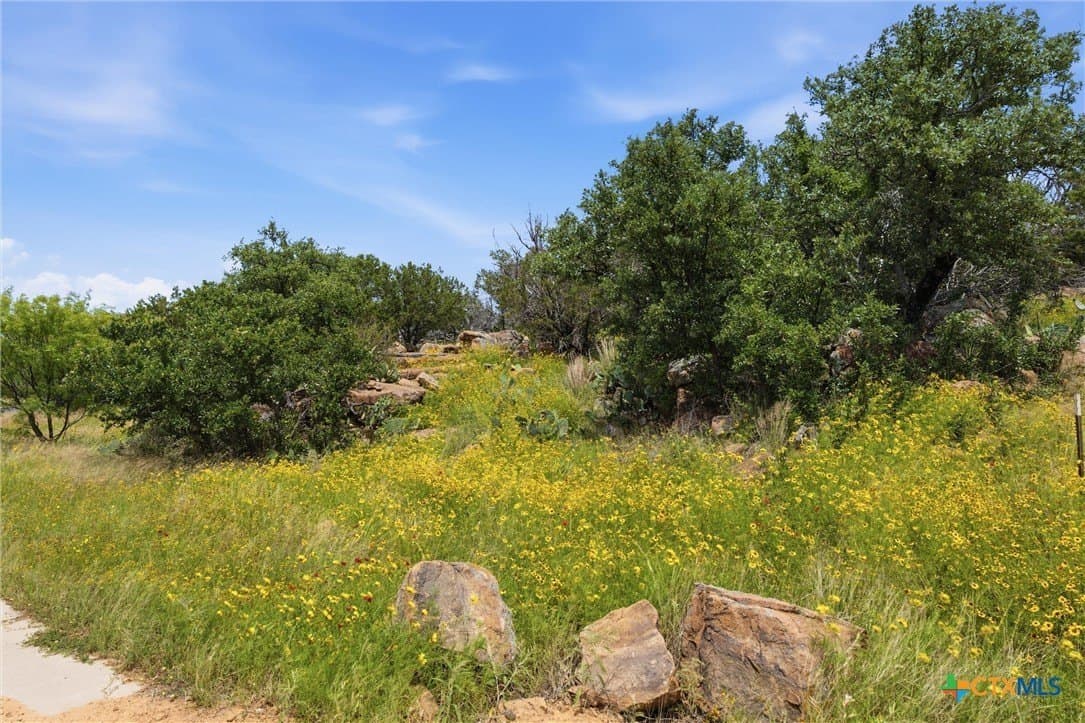 1.27 acres in Burnet County