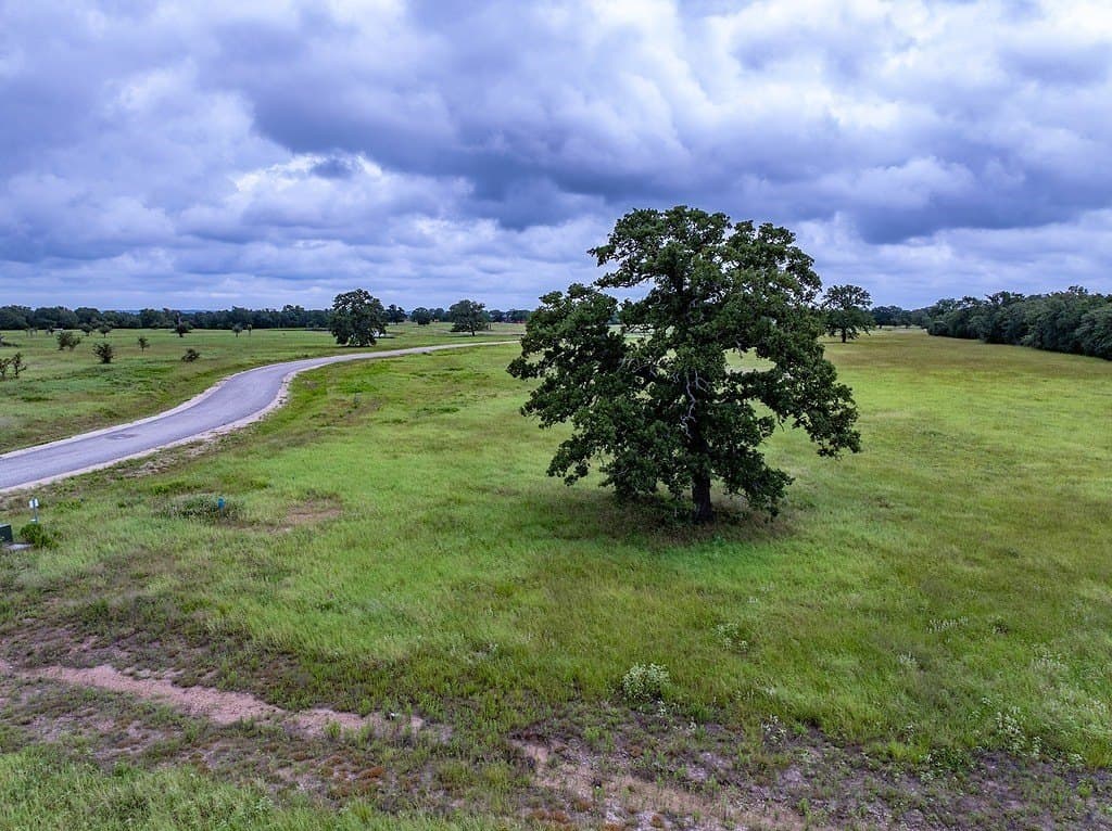 4.58 acres in Fayette County gallery image 4