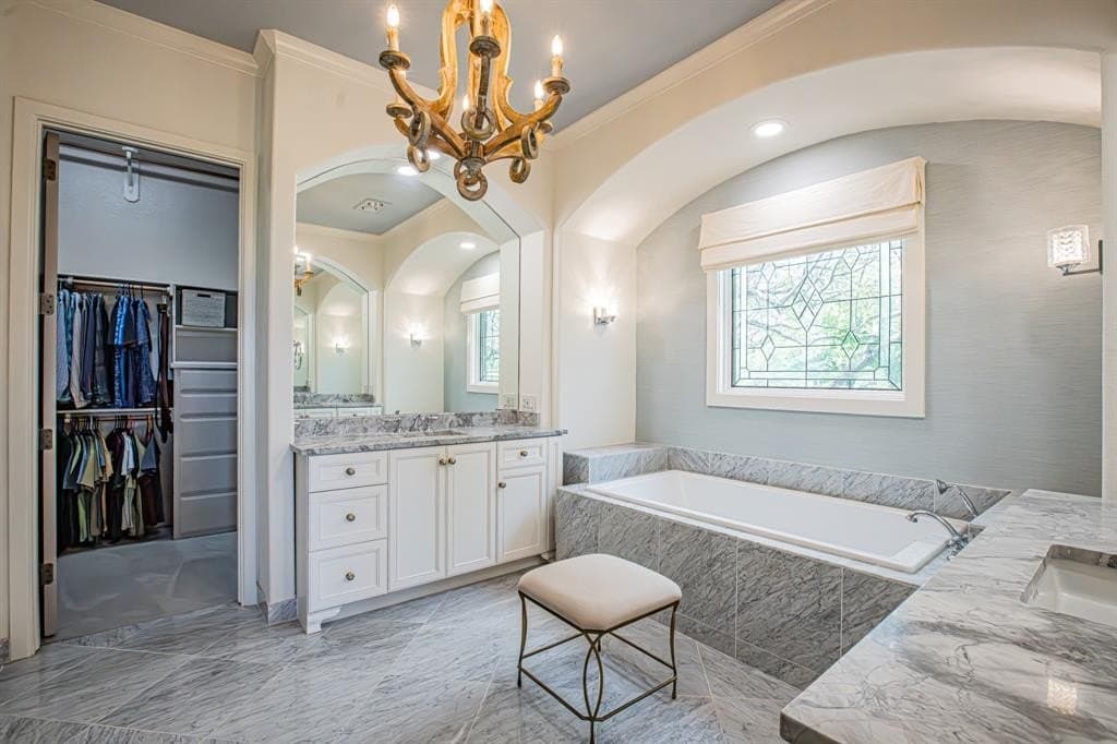 11.43 acres in Tarrant County gallery image 4