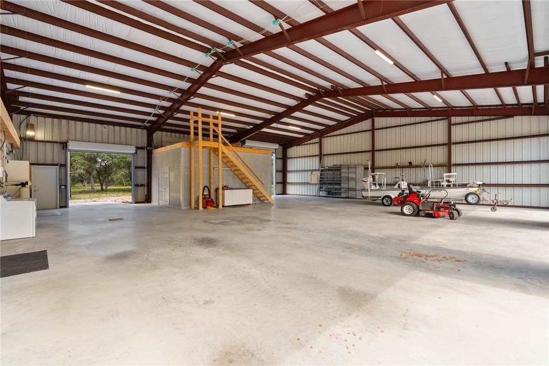 100,000 acres in Aransas County - photo 6