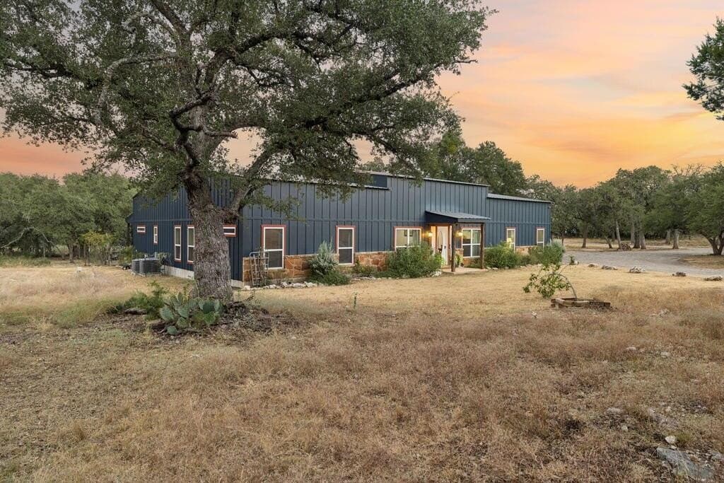 16.8 acres in Kendall County