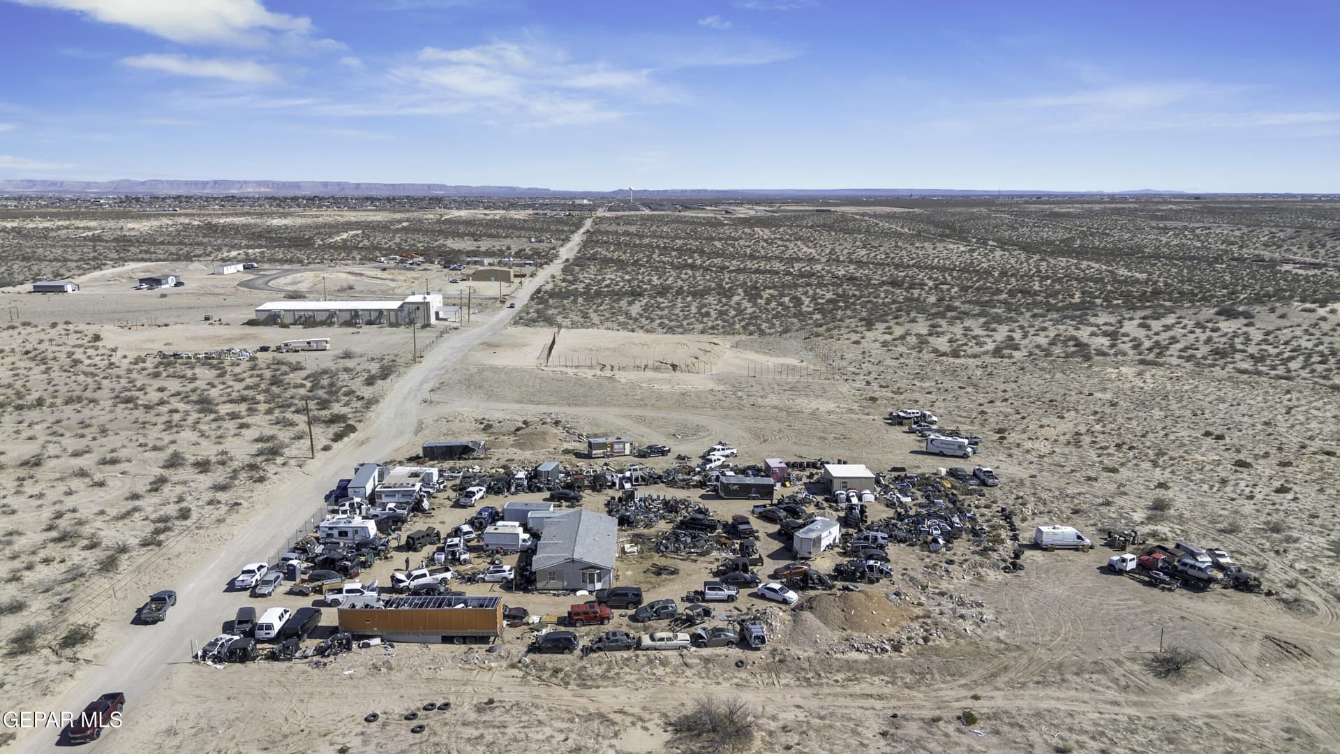 2.5 acres in El Paso County gallery image 3