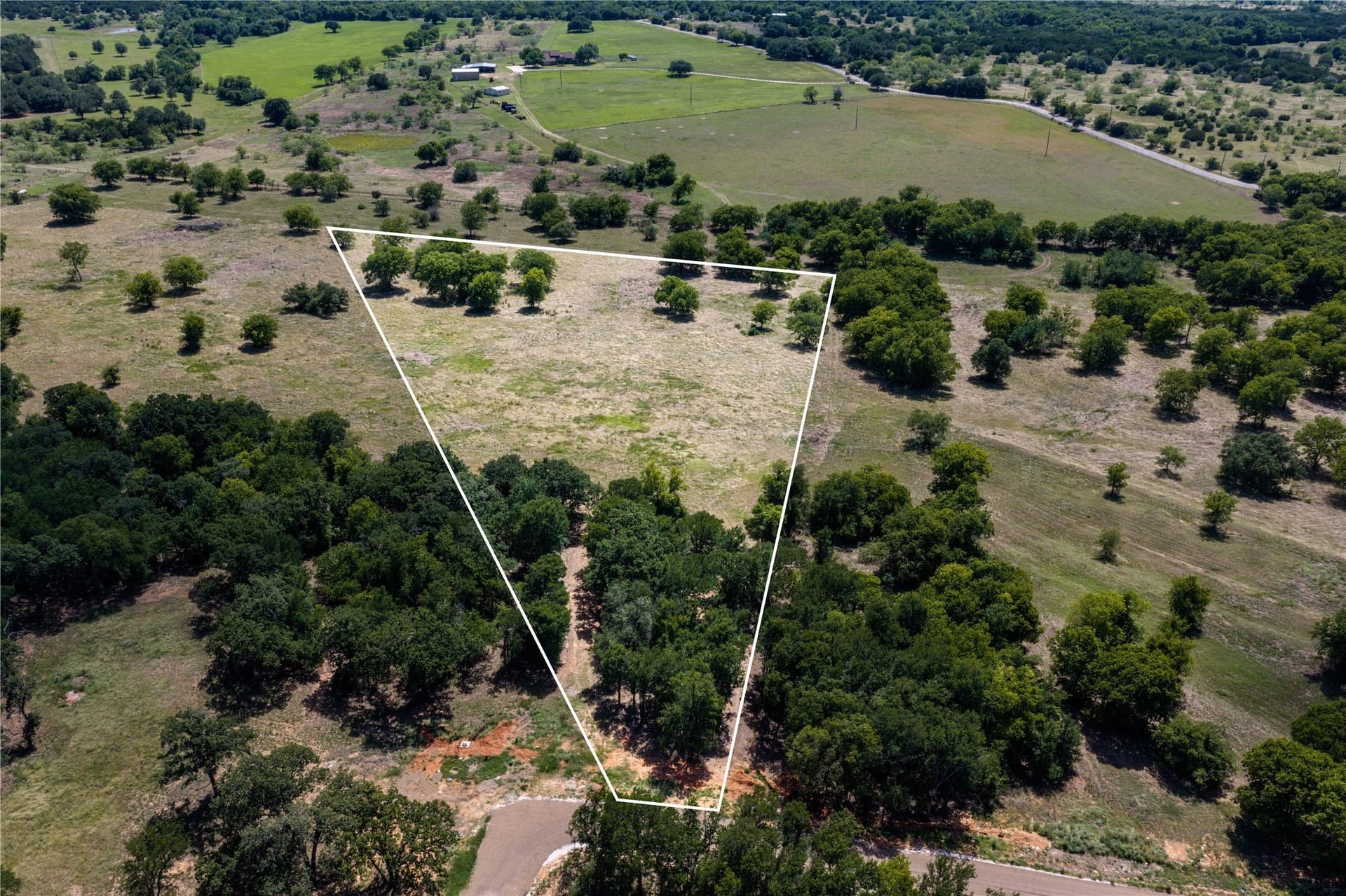 5 acres in Hill County