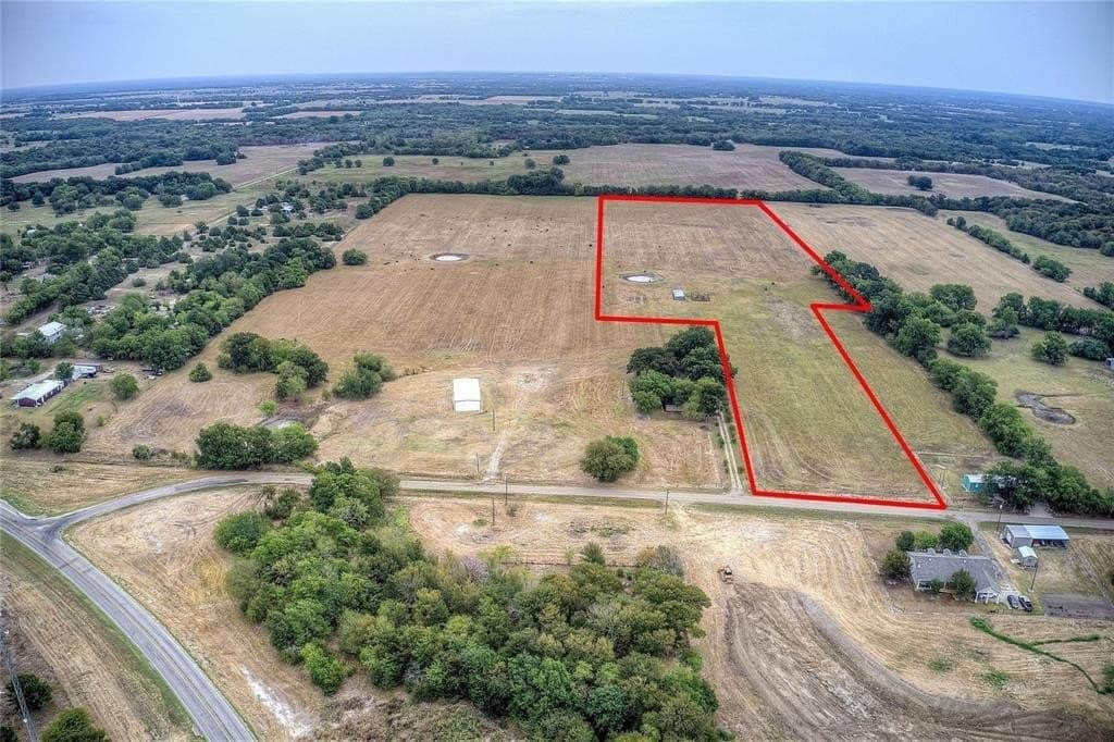 17.5 acres in Hunt County