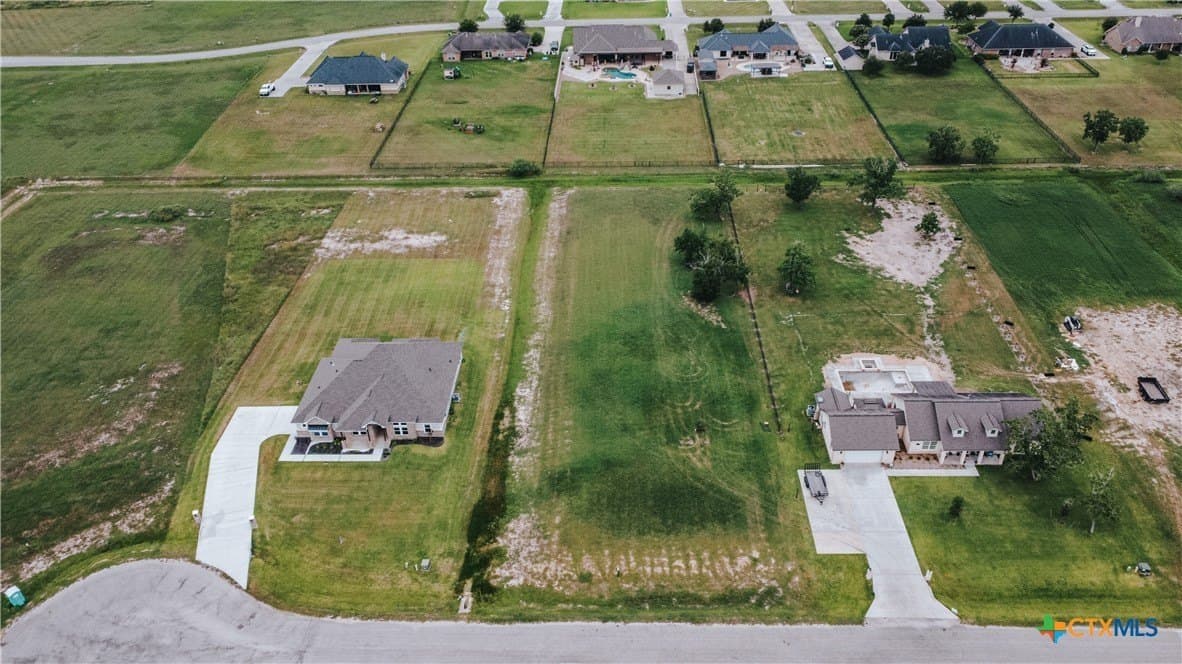 1.06 acres in Victoria County - photo 2