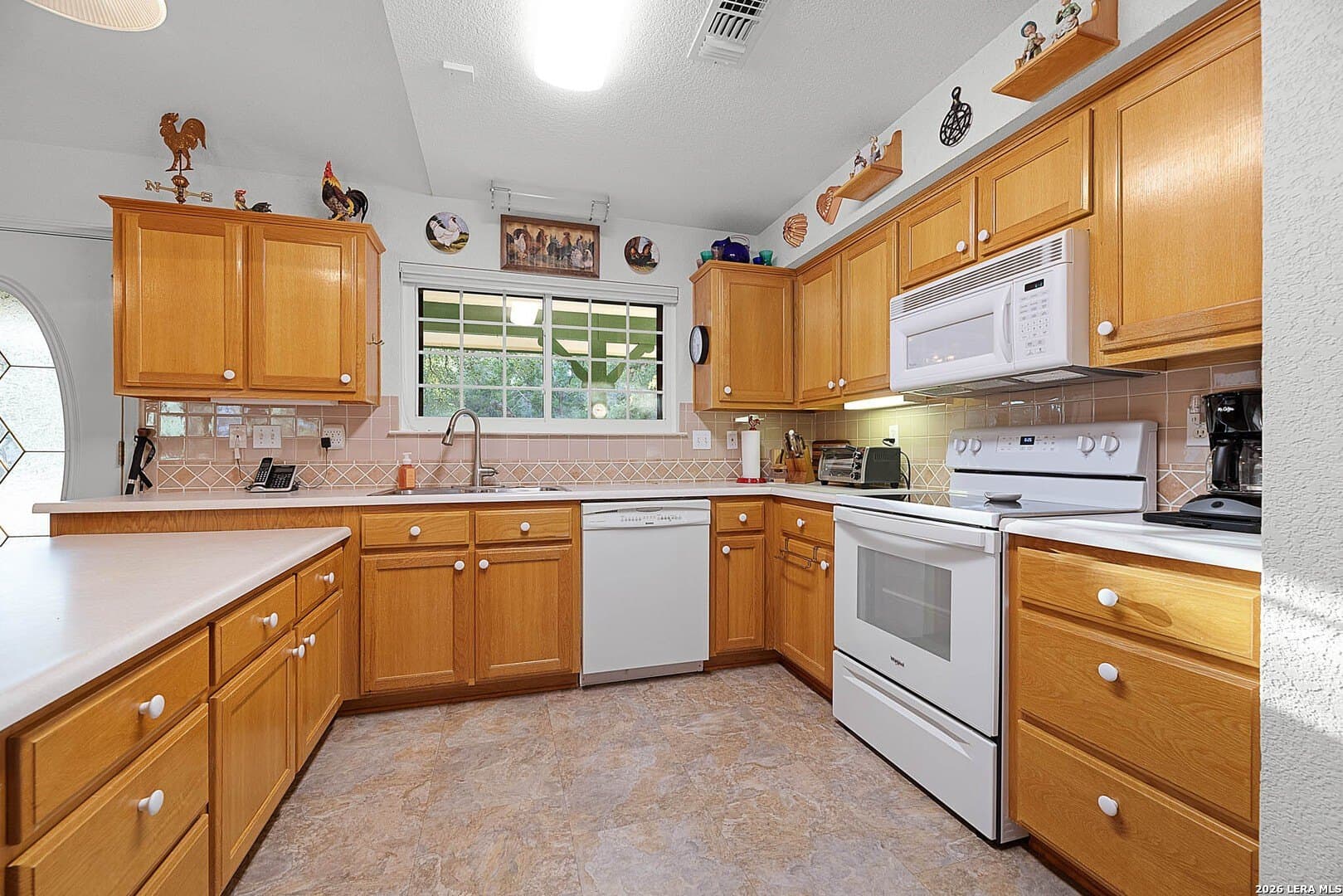 10.01 acres in Comal County - photo 11