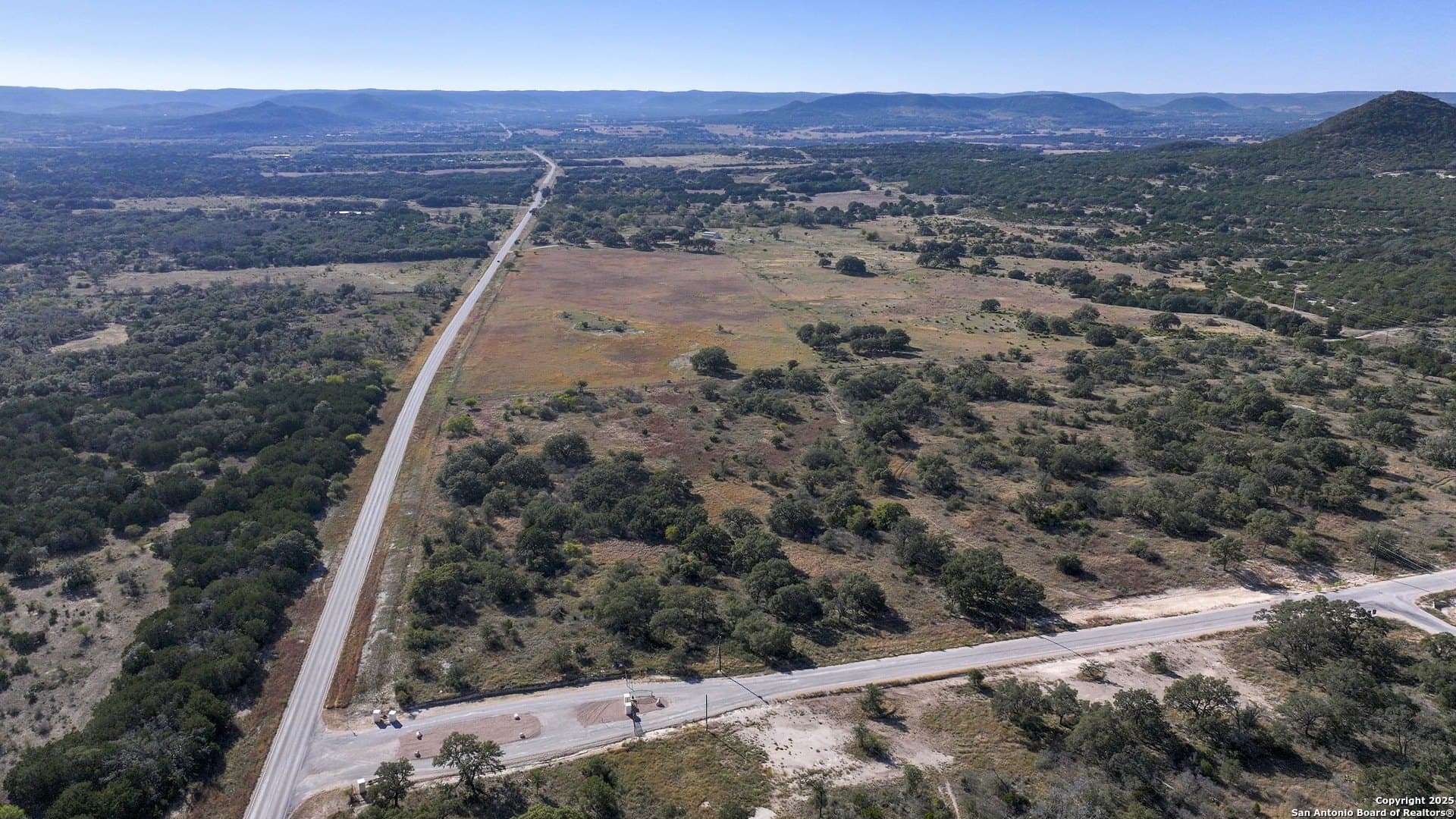 10.43 acres in Bandera County gallery image 3