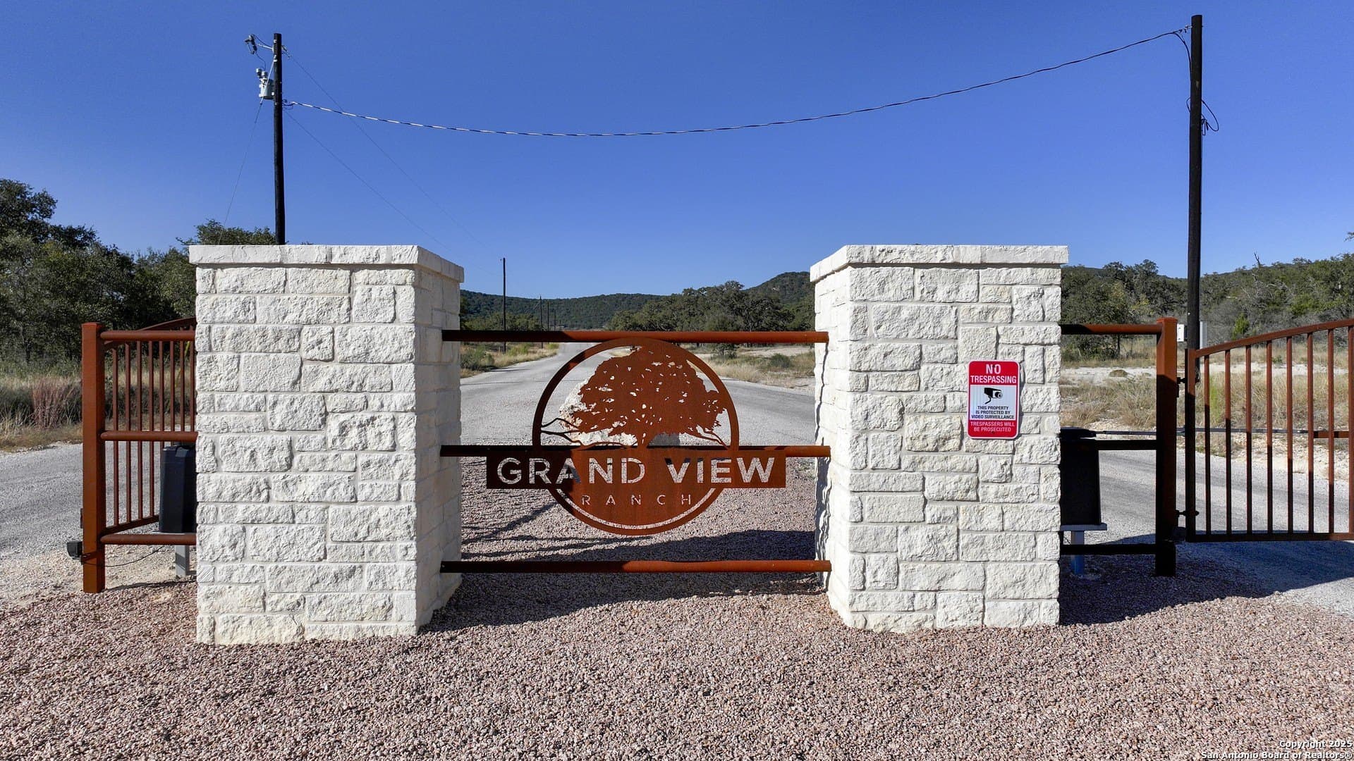 10.43 acres in Bandera County - photo 22