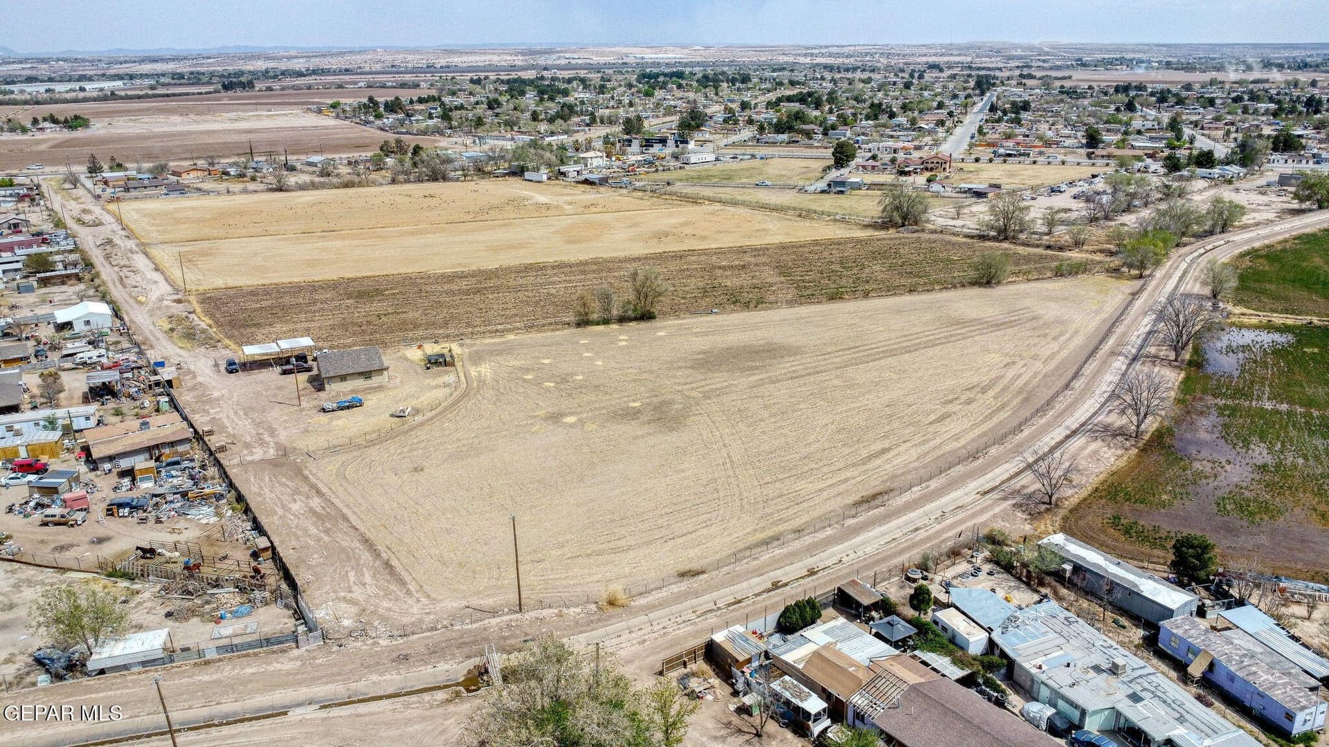 4.46 acres in El Paso County gallery image 2