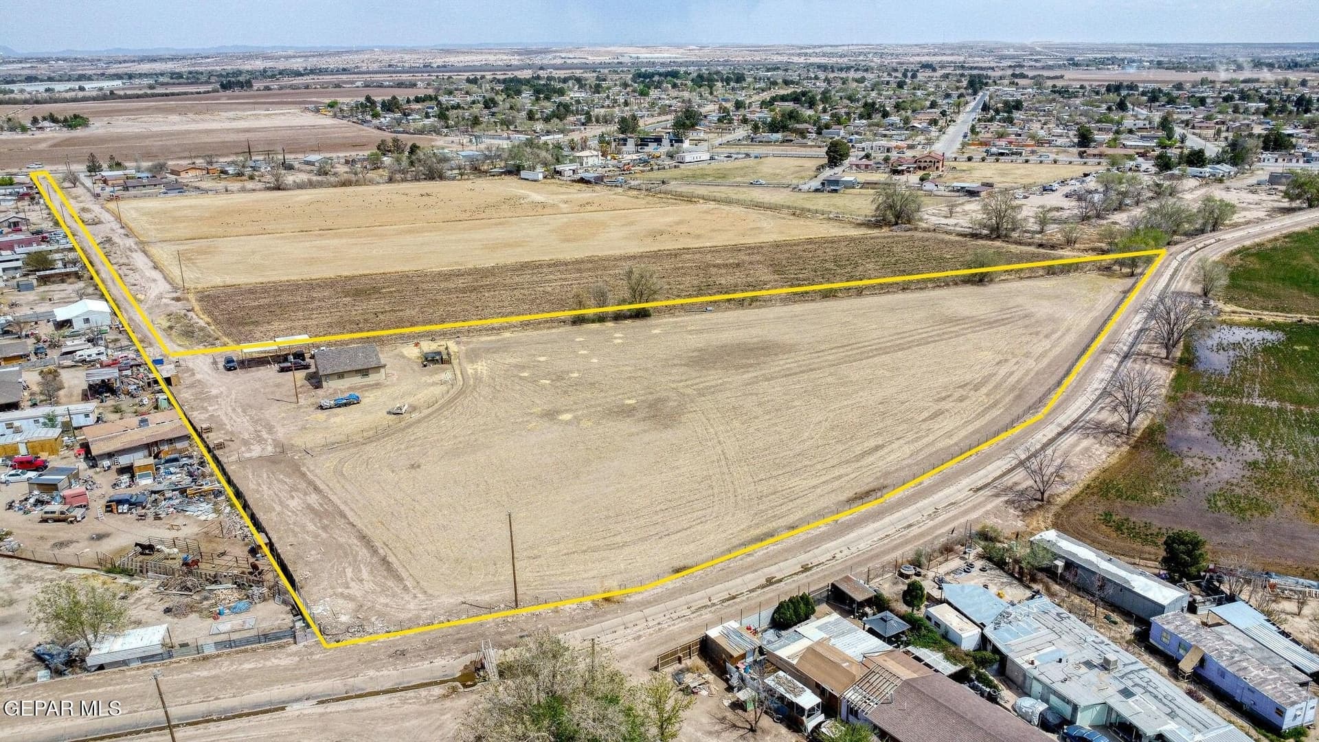4.46 acres in El Paso County