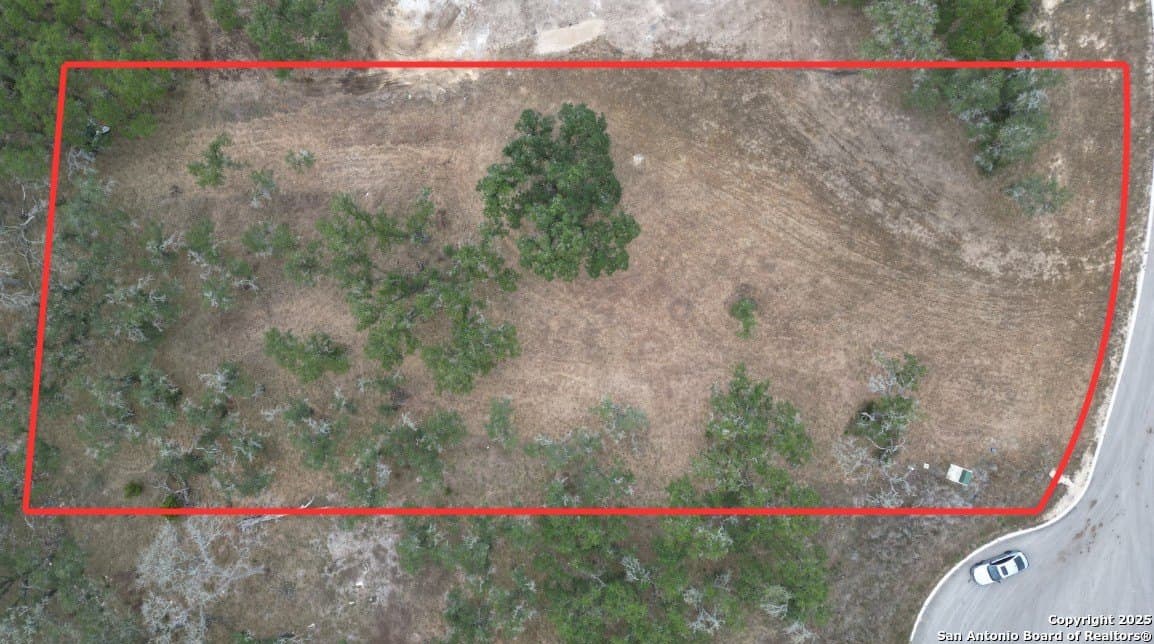 1.01 acres in Comal County gallery image 2