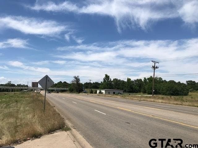 10.53 acres in Smith County gallery image 4